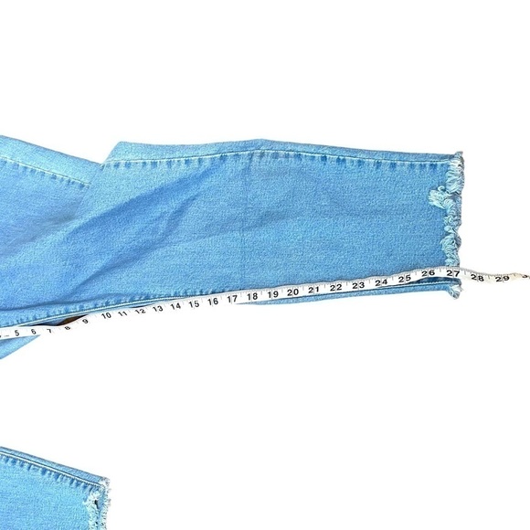Levi's Women's Wedgie Skinny Jeans - Picture 2 of 8